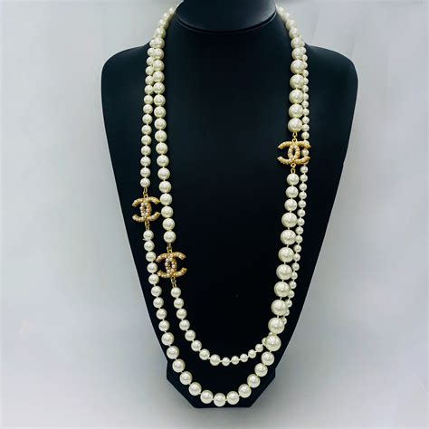 fake chanel choker necklace|chanel long necklace with pearls.